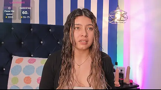 Snapshot of valeria_rouse28 chatting on October 3, 4:34 pm valeria rouse28 online show from October 3, 4:34 pm