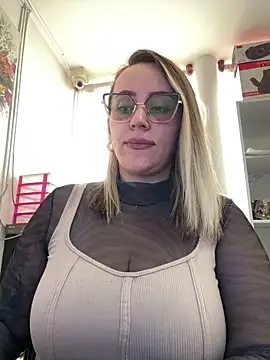 CurvyLust x online show from February 17, 2:49 pm