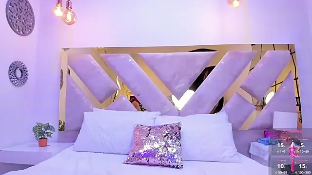 Marianee Rousse online show from September 27, 10:39 pm