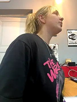 ayebran online show from December 2, 10:23 pm