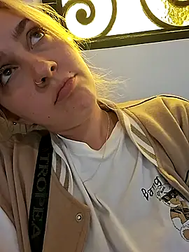 ayebran online show from September 20, 6:28 pm