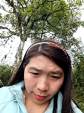 quynhkoolbae online show from December 16, 3:56 am