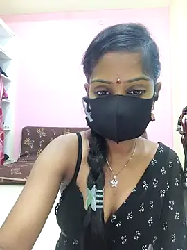 Snapshot of mounika26 chatting on September 30, 9:04 am mounika26 online show from September 30, 9:04 am