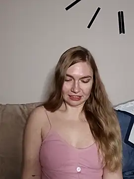 KisaVixen online show from April 18, 7:07 pm