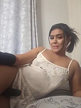 Indian GlowingMiax online show from November 12, 5:38 am