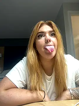 MysteriousMylaX online show from October 3, 12:10 pm