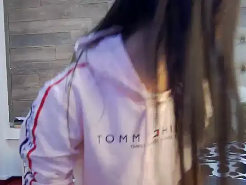 CarolinaBlair online show from November 17, 9:59 pm