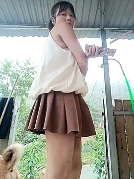 linda bae00 online show from May 9, 1:51 am