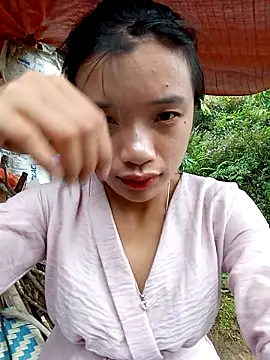 Snapshot of beobeo_2xx chatting on September 15, 2:09 am beobeo 2xx online show from September 15, 2:09 am