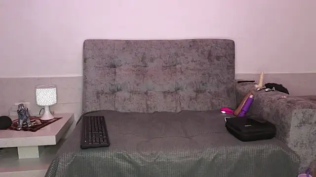 adahira08 online show from November 9, 5:03 am