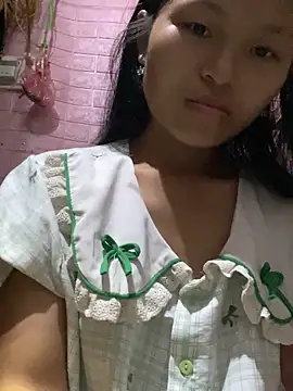 milo bae online show from June 3, 10:26 pm