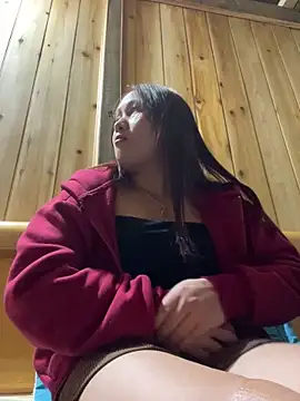 phungtiti online show from February 18, 2:05 pm