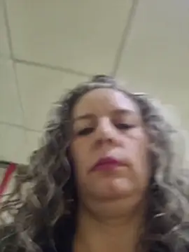 Nina vallon online show from November 25, 8:42 pm