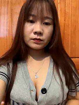 qinejr37 online show from October 17, 12:47 am