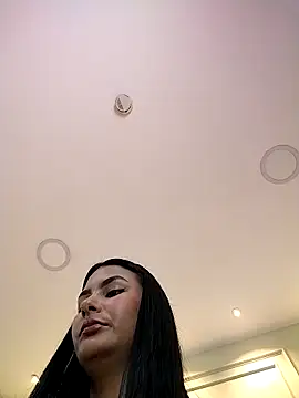 gabysanta  online show from March 18, 2:11 pm