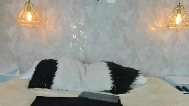 Snapshot of shumy_angels chatting on October 14, 5:32 am shumy angels online show from October 14, 5:32 am