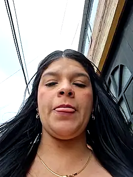 Eiimy pretty online show from October 9, 7:40 pm