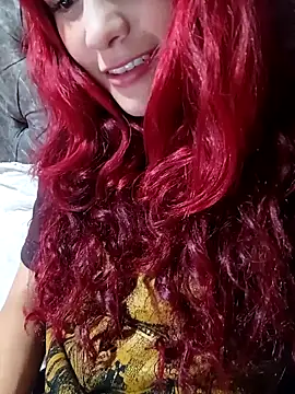 mae lyra online show from March 26, 9:05 pm