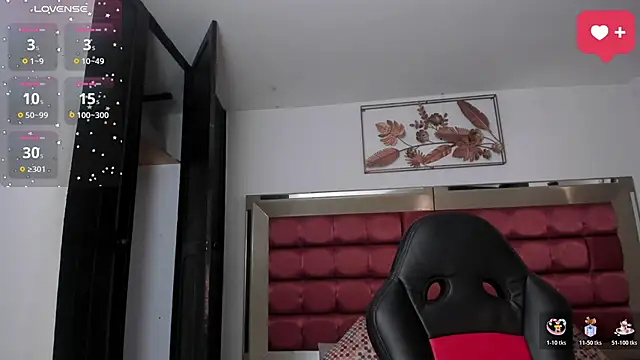 SaraWagner  online show from March 24, 12:16 am