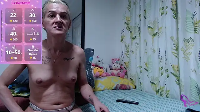 AllysonStonne online show from December 4, 10:21 pm