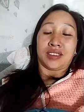 cute love00 online show from February 18, 10:20 pm