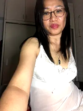 Snapshot of Vitamin_sexy chatting on September 28, 5:51 pm Vitamin sexy online show from September 28, 5:51 pm