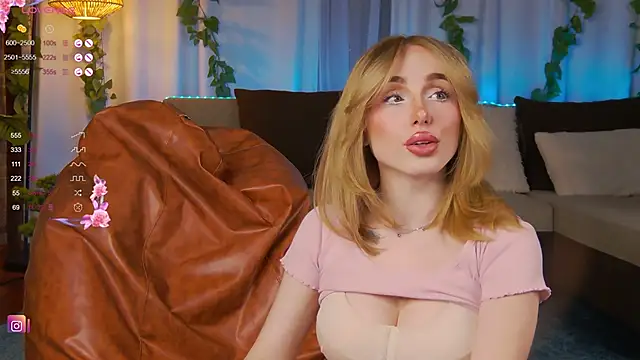 BabyyyLunaX online show from May 6, 8:24 pm