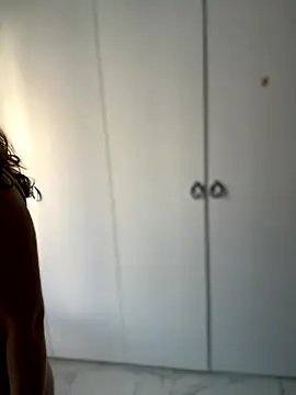 TenderLaGlamor online show from October 7, 12:31 pm