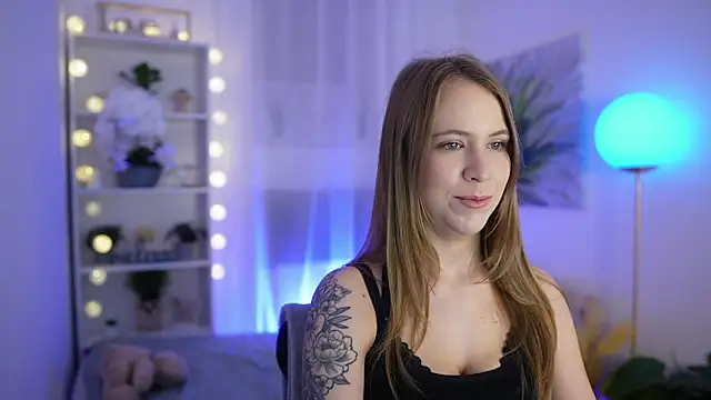 Snapshot of Cindy_Grey chatting on October 27, 7:41 pm Cindy Grey online show from October 27, 7:41 pm