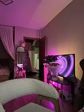Mariiiiiway online show from May 12, 8:26 pm