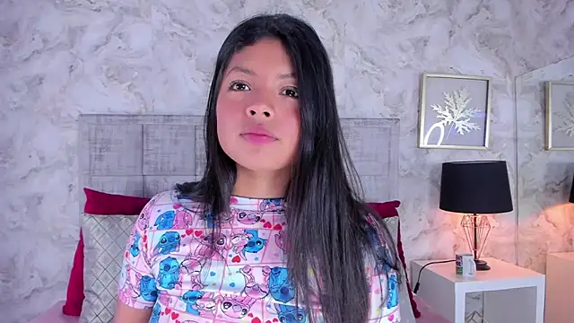 ashleythompson2025 online show from February 4, 1:25 pm