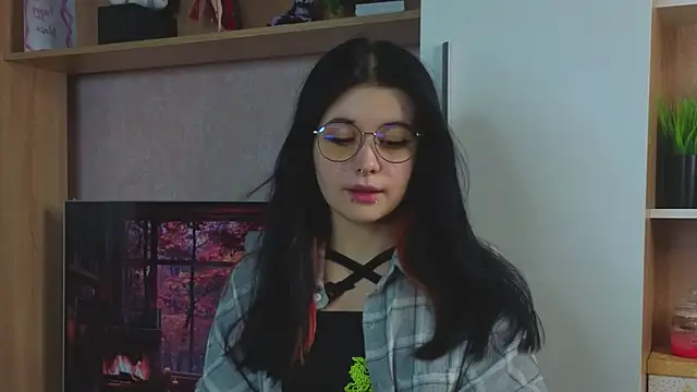 RivkaCicatello online show from September 18, 5:33 pm