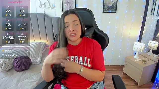 amaia monet online show from January 17, 7:54 pm