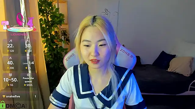 Aisi 18 online show from October 1, 7:46 am