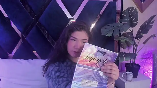 Valery Brand online show from March 25, 1:25 pm