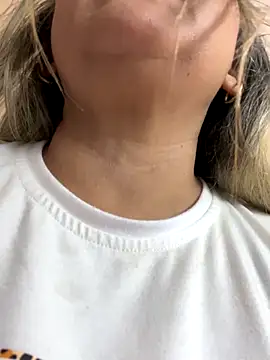 Lucy Milf 474 online show from September 24, 12:04 pm