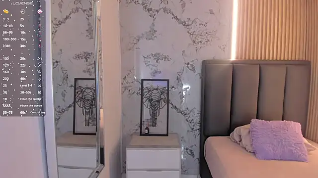 SOPHIEMEYER online show from November 16, 12:49 pm