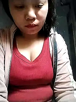 venu00 online show from February 24, 11:25 pm