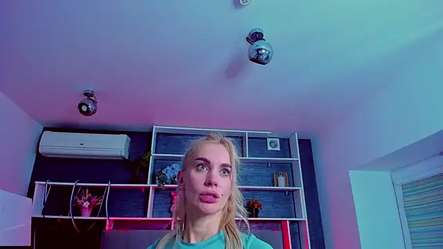 SabrinaSharm online show from February 1, 7:12 pm