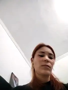 dulcelatin21 online show from October 14, 12:57 am