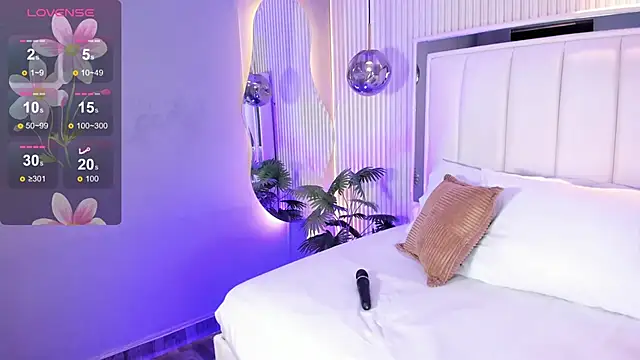 MariathLittle online show from October 21, 5:28 pm