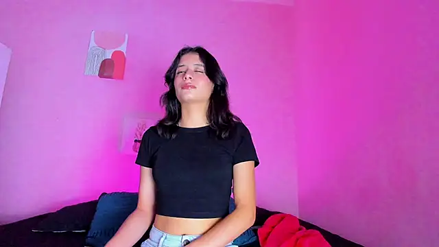 Georgina Ferri  online show from December 3, 5:26 pm