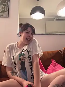 ilaria miss98 online show from April 14, 7:03 pm