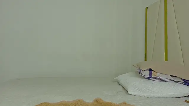 Sarahlove 90 online show from October 22, 9:20 pm