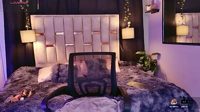 melody-rouss online show from September 25, 3:27 am