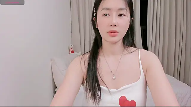 strawberry-ni online show from October 8, 3:16 pm