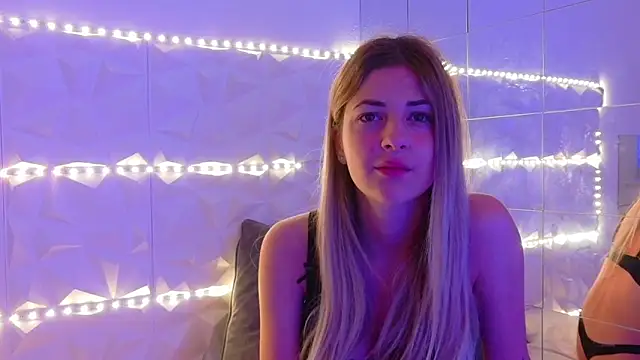 Aishha  online show from September 15, 5:27 am