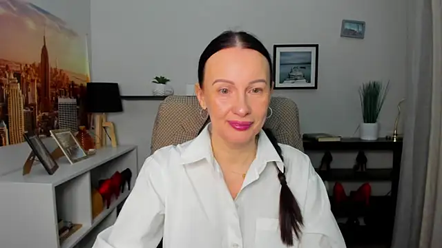 Velvet Jasmine online show from December 19, 6:49 am