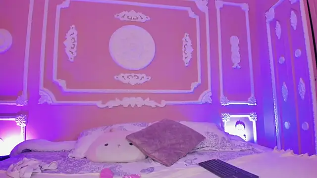 aitana johns online show from October 6, 12:22 pm