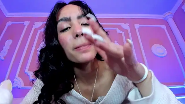 aitana johns online show from September 10, 1:44 pm